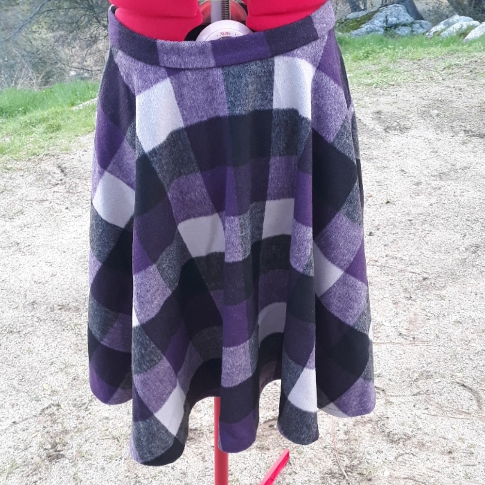 Thick winter circle skirt